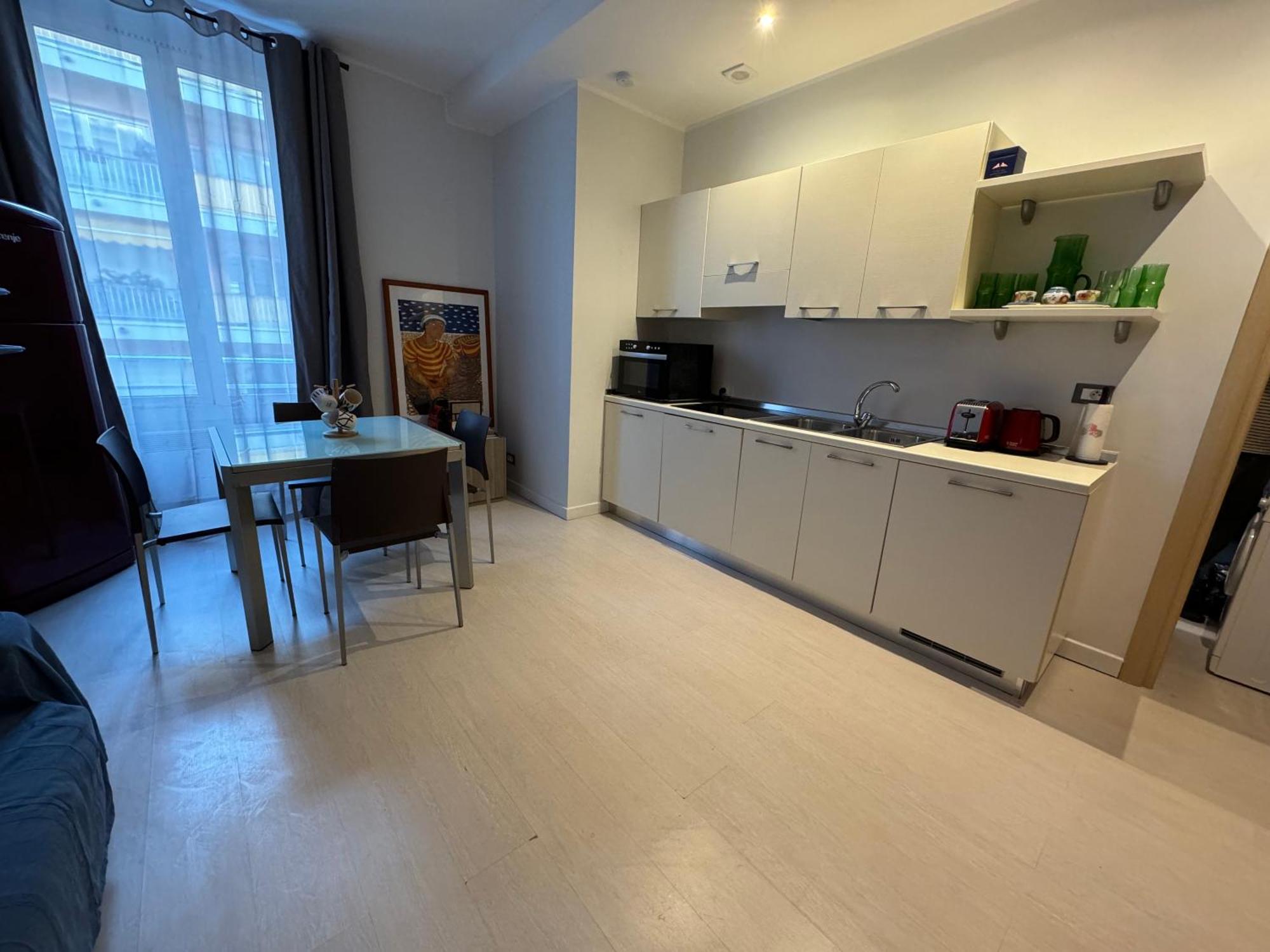 Prato Home - Apartment Near The Beach In מנטון מראה חיצוני תמונה